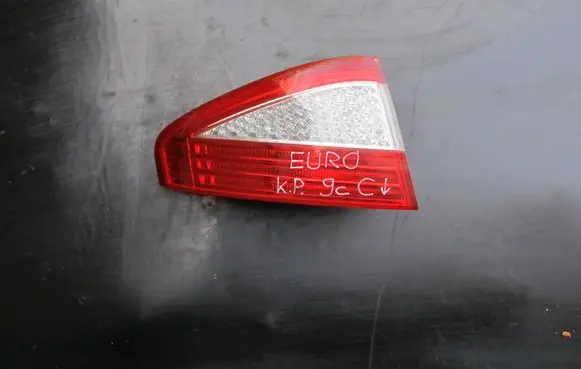 Ford Mondeo MK IV Rear/tail lights 7S7113405A