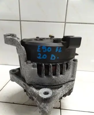 BMW 3 E90 E91 Generator/alternator 8507623 FG18D057