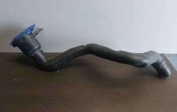 Volvo XC70 Window washer liquid tank fill tube 30699202