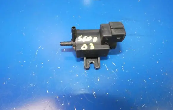 Volvo S60 Turbo solenoid valve 31219977 70261300 10T273