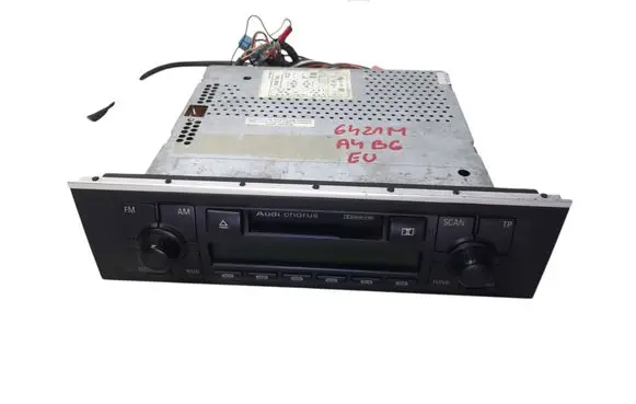 Audi A4 S4 B6 8E 8H Radio/CD/DVD/GPS head unit 8E0035152C