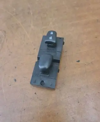 Nissan Juke I F15 Electric window control switch 254111KA5A 0654