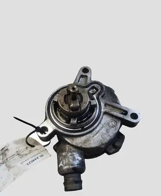 Volvo V70 Vacuum pump 30731825