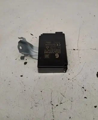 Toyota Yaris Tire pressure control unit 897600D060
