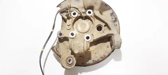Volvo V70 Rear wheel hub 9200624