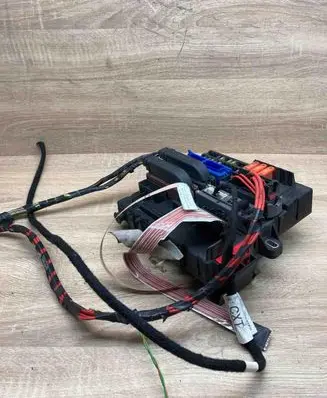 Opel Vectra C Fuse module 519049027 13112914 13127132