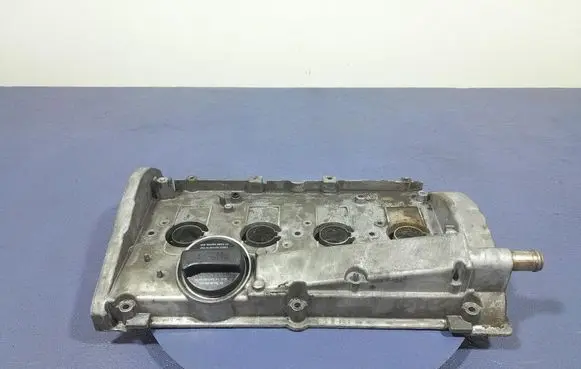 Seat Leon (1M) Rocker cam cover 06A103469S