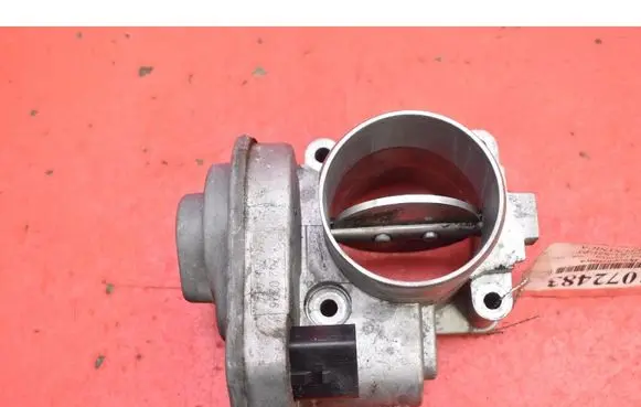 Chevrolet Captiva Throttle body valve 96440414