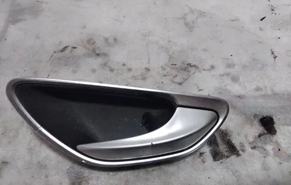 Mercedes-Benz C W205 Rear door interior handle A2057600400 24495369051