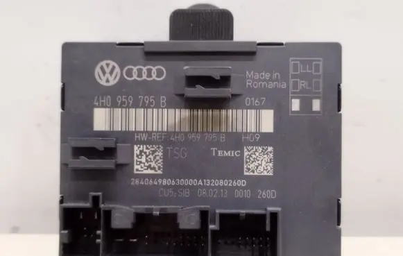 Volkswagen Touareg II Door control unit/module 4H0959795B