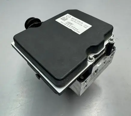 Audi A4 S4 B8 8K ABS Pump 8K0907379CK 8K0614517GM