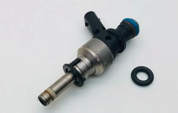 Audi R8 42 Fuel injector 079906036G