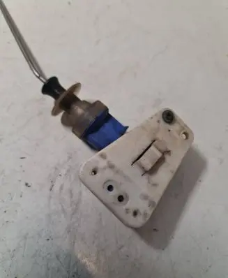 Audi 80 90 B2 Central locking vacuum pump 893862153d