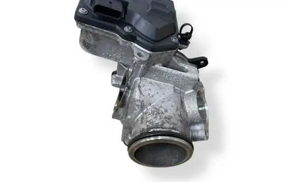 Land Rover Evoque I EGR valve G4D35H273BB 704923090