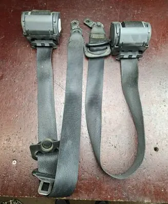BMW 3 E46 Front seatbelt 566244501 100LL12L000