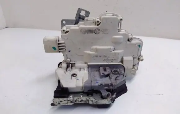 Audi A5 8T 8F Front door lock 8J2837015A