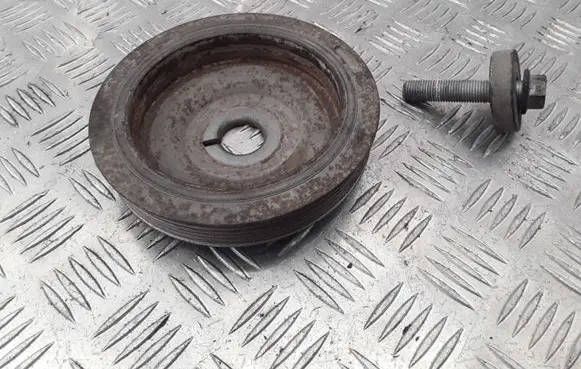 Renault Megane III Crankshaft pulley E111126A