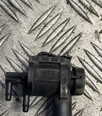 Vacuum valve