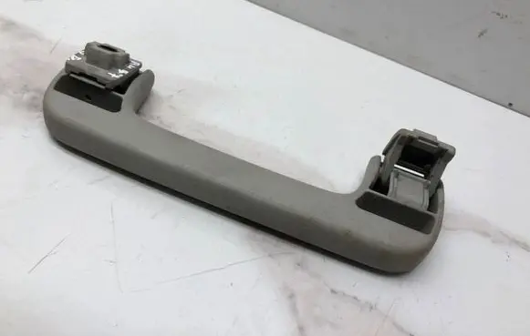 Audi A4 S4 B7 8E 8H Front interior roof grab handle 8E0857607