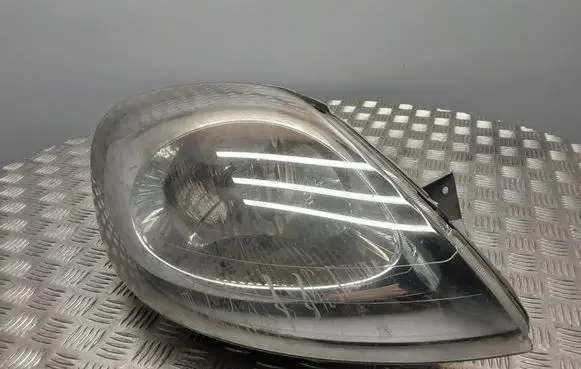 Opel Vivaro Headlight/headlamp 91165722