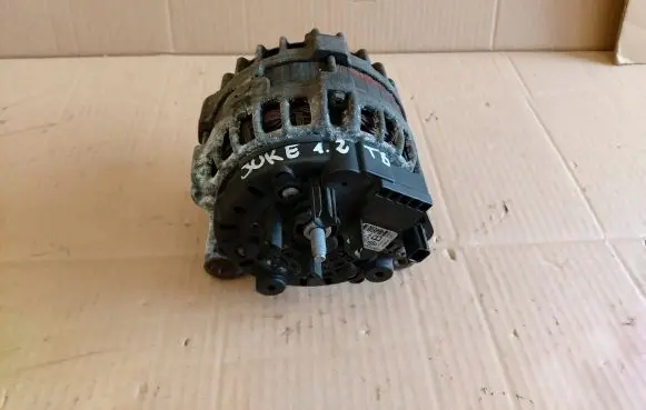 Nissan Juke I F15 Generator/alternator 231004BE0B