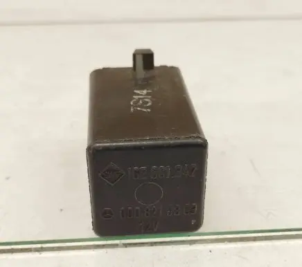 Mercedes-Benz SL R107 Other relay 0008210863 A0008210863