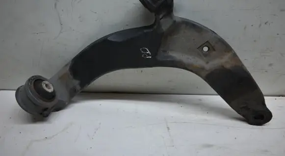 Volkswagen Transporter - Caravelle T5 Front lower control arm/wishbone