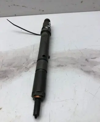 Audi A4 S4 B6 8E 8H Fuel injector 059130201F