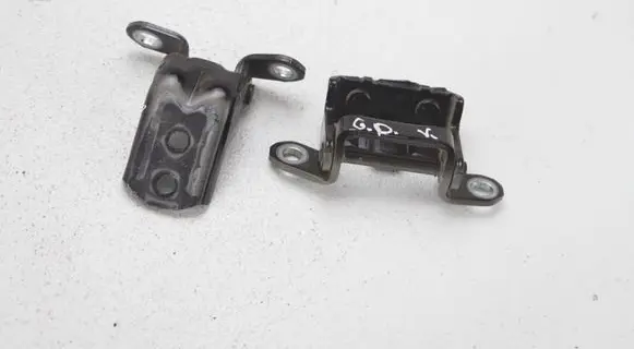 Nissan Qashqai Rear door hinge set 