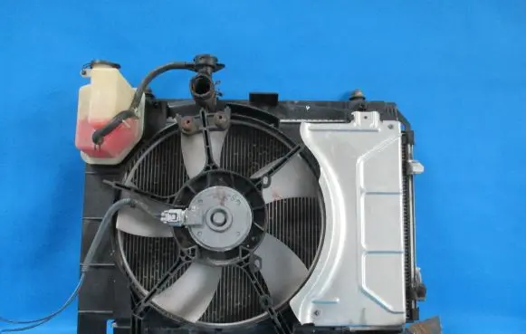 Toyota Verso-S Coolant radiator