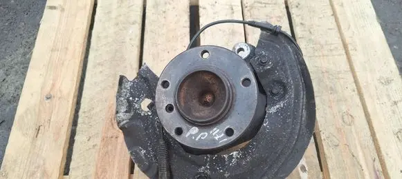 BMW 1 E81 E87 Front wheel hub 3121676444403 12201210 31216764444