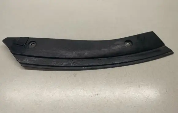 Hyundai Santa Fe Under headlight/headlamp trim 