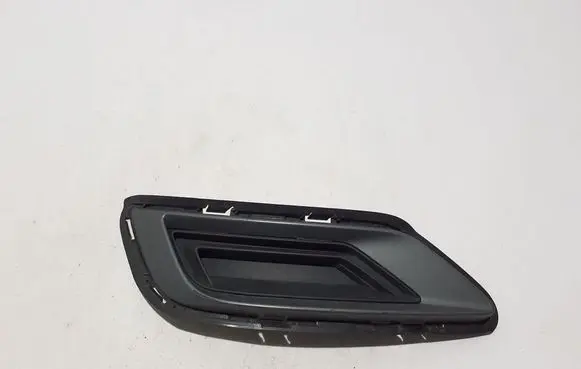 Audi Q8 Quarter panel pressure vent 4M8807320S
