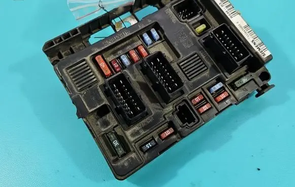 Citroen C3 Central body control module 9643498880 IMPRK1552918