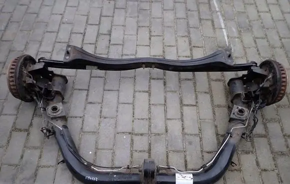 Renault Twingo III Rear axle beam 
