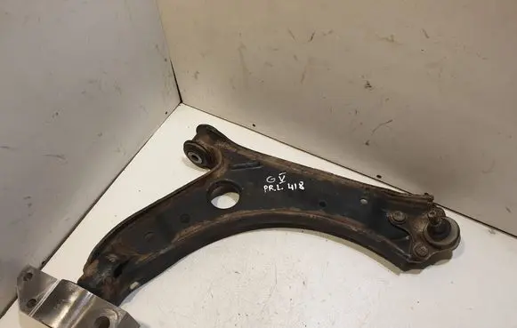 Volkswagen Golf V Front lower control arm/wishbone 1K0407190E