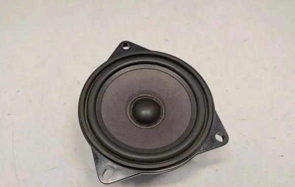 BMW 1 E81 E87 Parcel shelf speaker 65136930902 65139143153