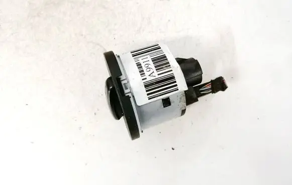 Skoda Octavia Mk2 (1Z) Light switch 1z0941431k