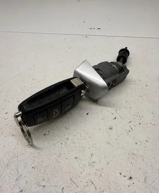 Audi A3 S3 8V Coupe door lock (next to the handle) 8V1837167 8V0837220