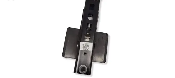 Ford Focus Seat belt height adjuster AM51611C46AC 080314 616140101E