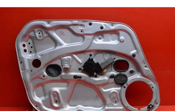 Hyundai i30 Front door window regulator with motor 