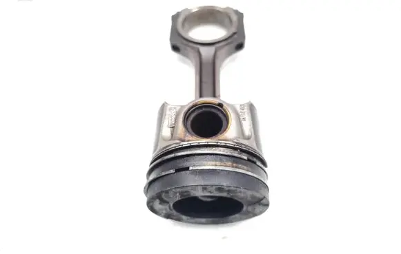 Ford Transit Piston with connecting rod YMF6