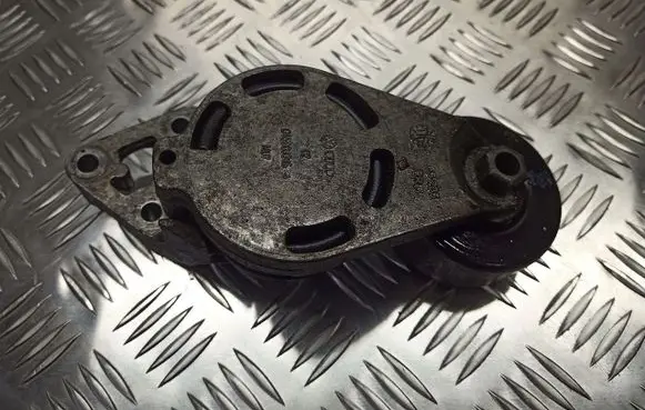 Volkswagen Polo IV 9N3 Alternator belt tensioner pulley 045903315