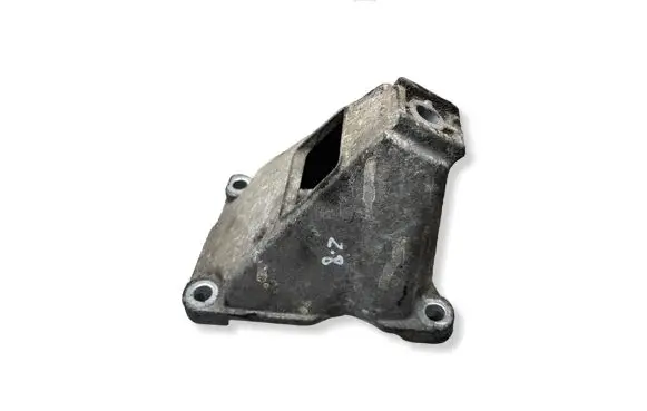 Audi A8 S8 D2 4D Engine mounting bracket 4D0199307A
