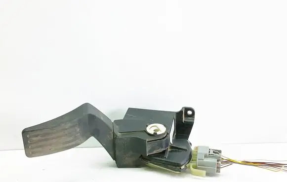 Ford Focus Accelerator throttle pedal 2M519F836AD