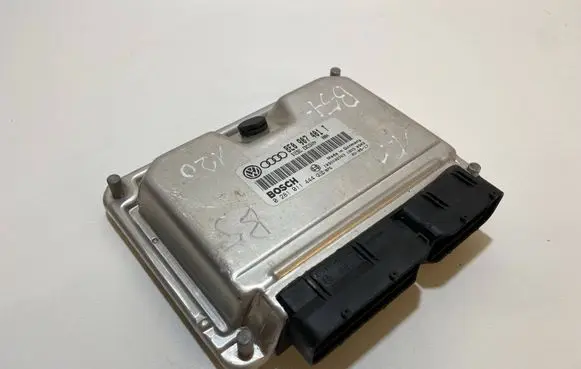 Volkswagen PASSAT B5.5 Engine control unit/module 8E0907401T 0281011444