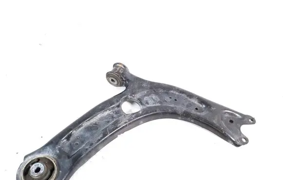 Volkswagen PASSAT B8 Front lower control arm/wishbone 3Q0407154B
