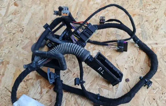 Volvo XC90 Front door wiring loom D31844121009 31396598AD