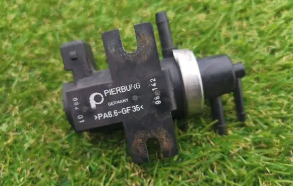 Skoda Octavia Mk1 (1U) Turbo solenoid valve 1H0906627 98T145 72190320