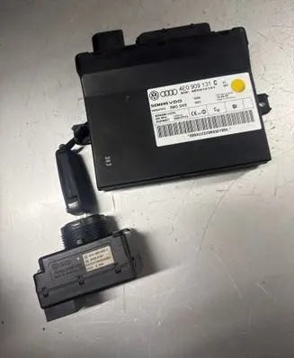 Audi A8 S8 D3 4E Keyless (KESSY) go control unit/module 4E0909131C 5WK47013